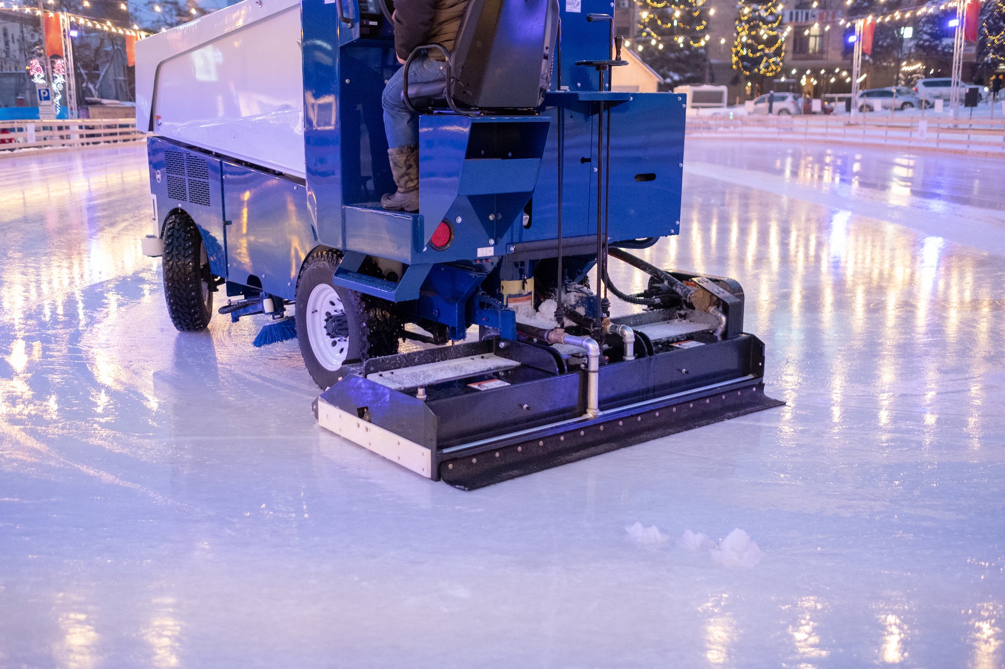 Ice Studs for Tires | Resurfacers / Zamboni