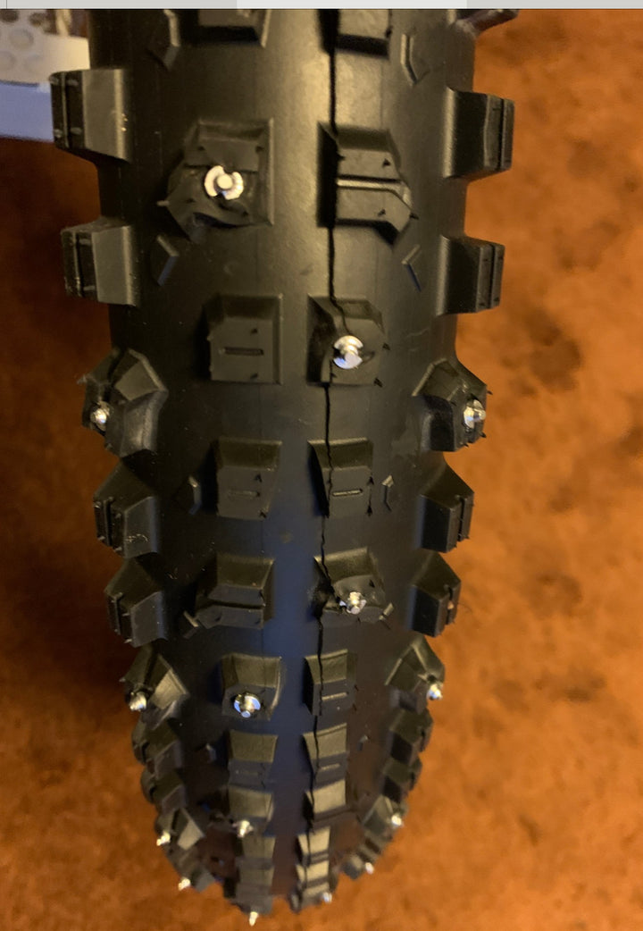 Studs for Bike Tires | Model 1000