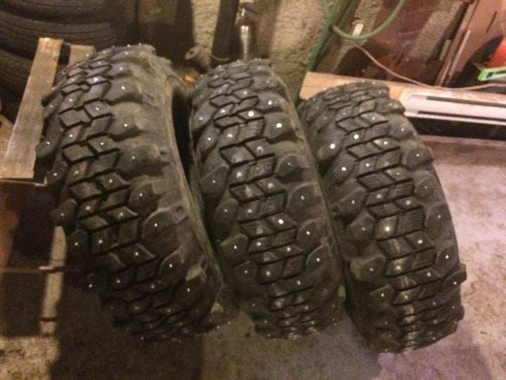 Off-Road Truck Tire Studs | Model 1500