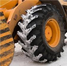 Large Tractor Tire Studs | Model 1912