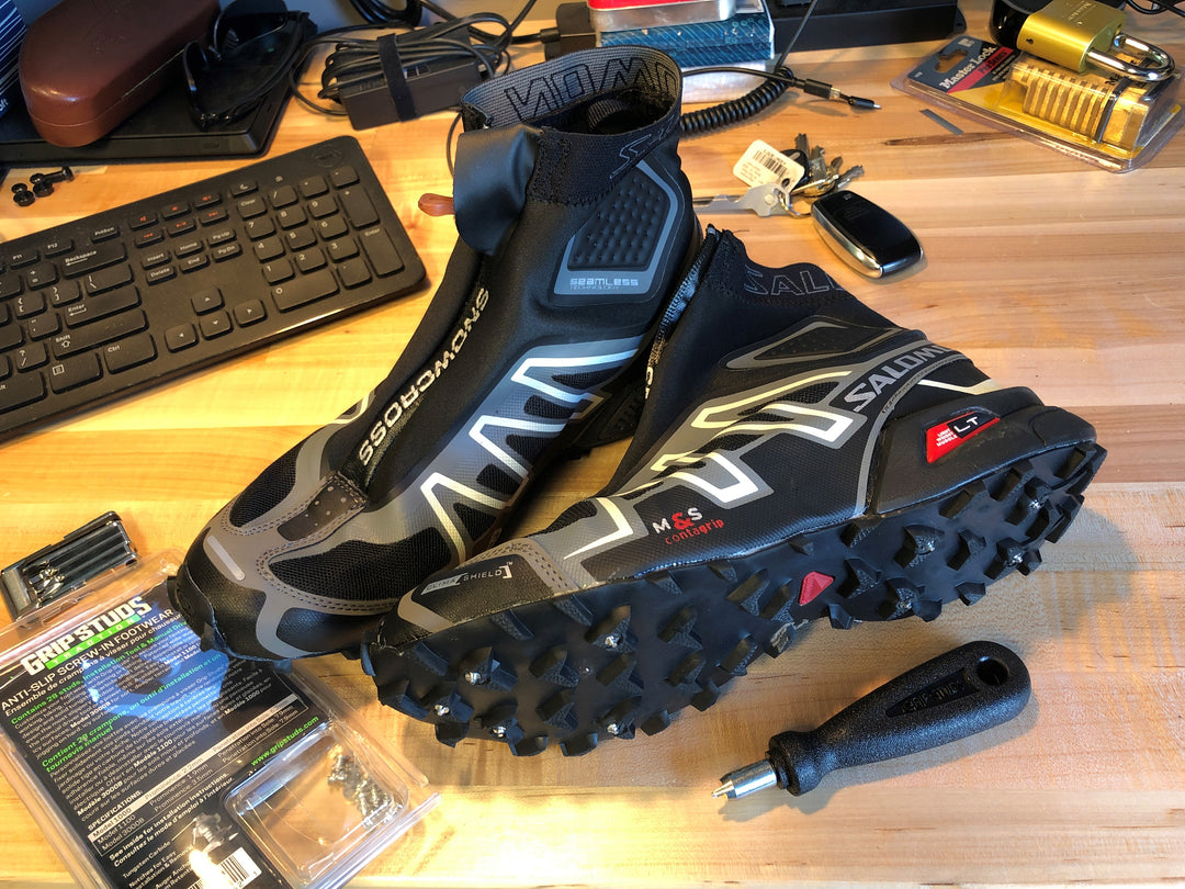 Model 3000B – Footwear Studs    