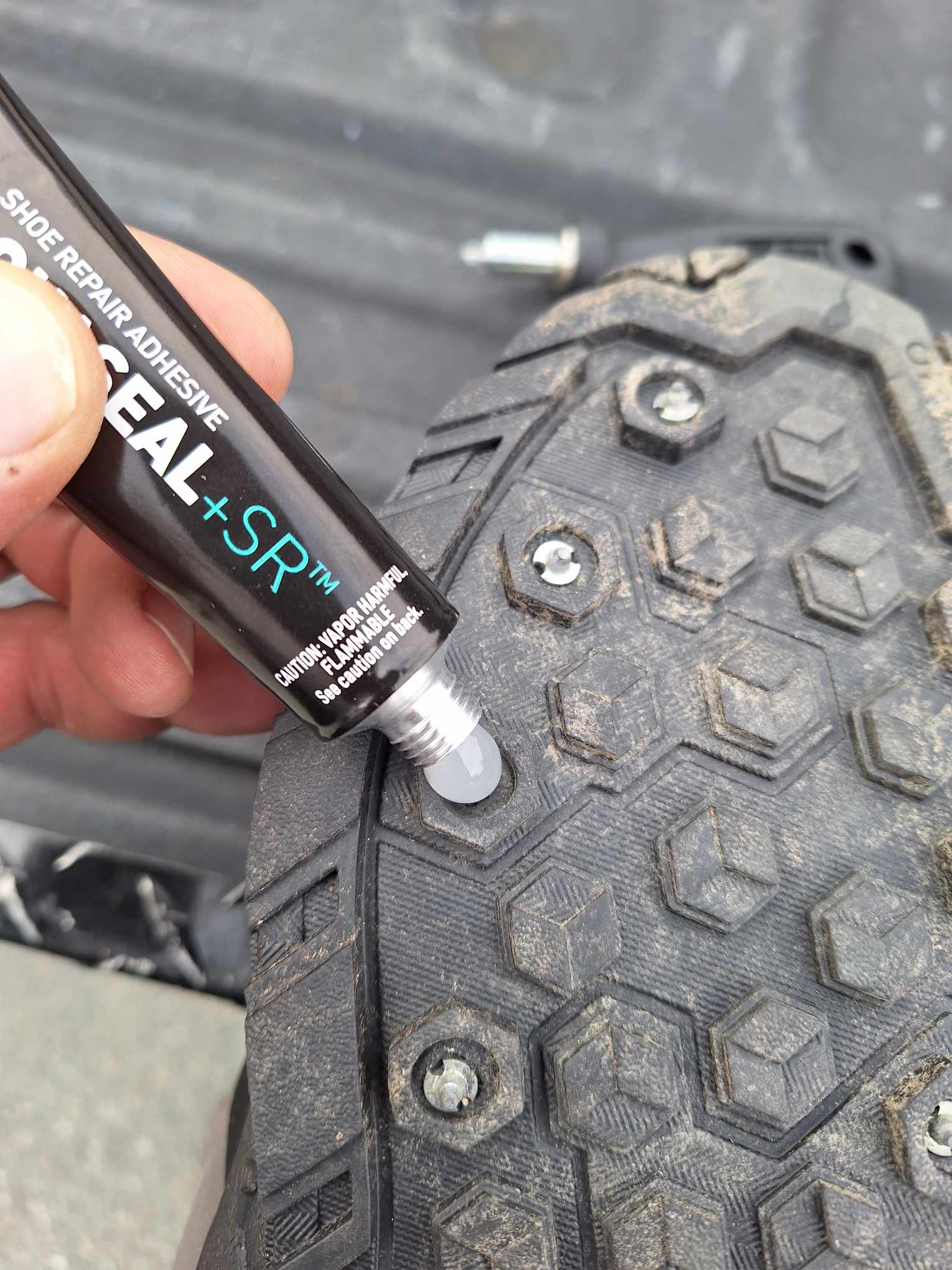 Grip Studs® Aquaseal SR Shoe & Boot Glue – GRIP STUDS