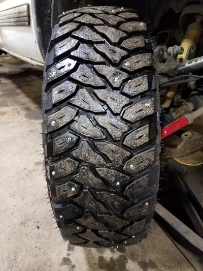 1400 Screw-In Tire Stud    
